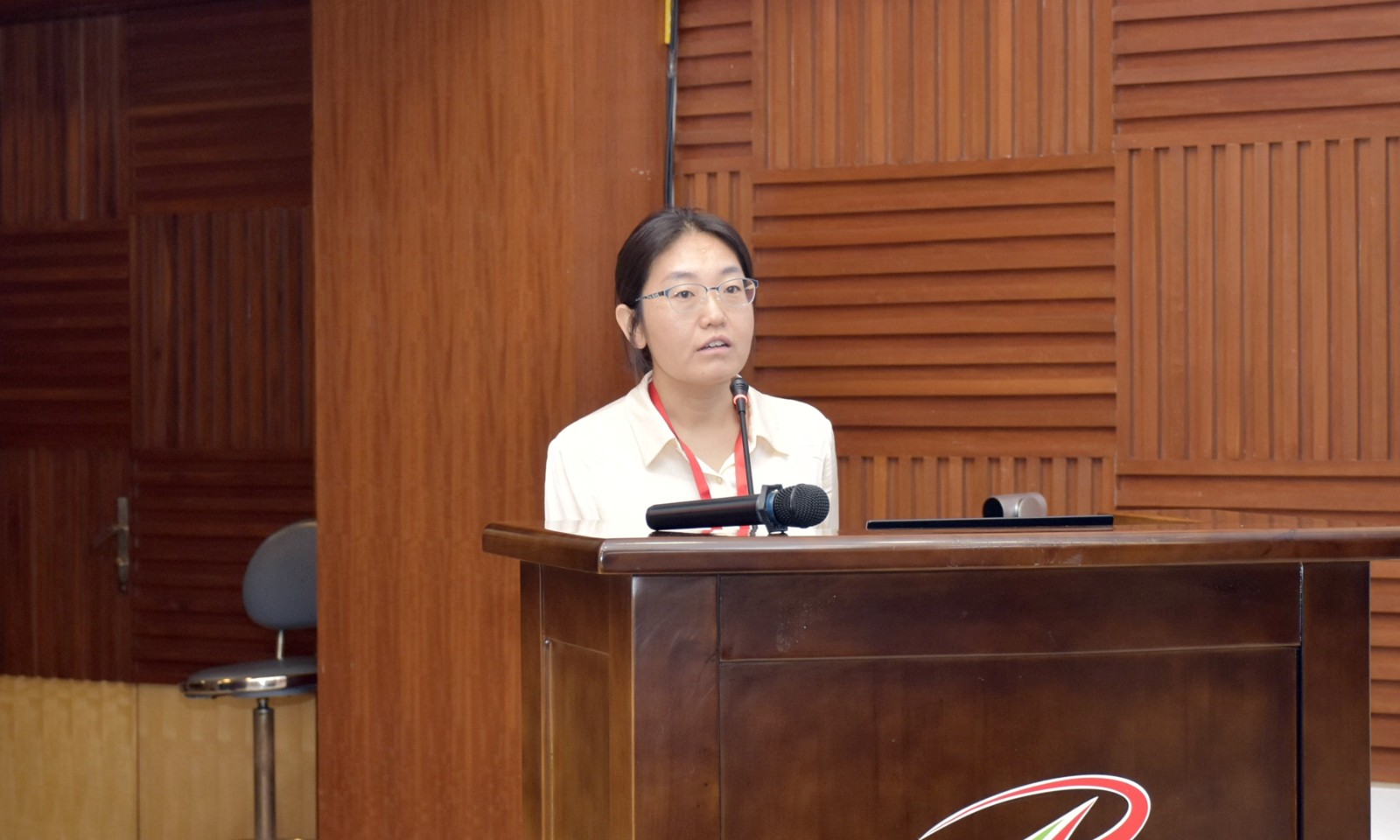 贝斯特全球最奢华副总工程师 张倩暄.jpg